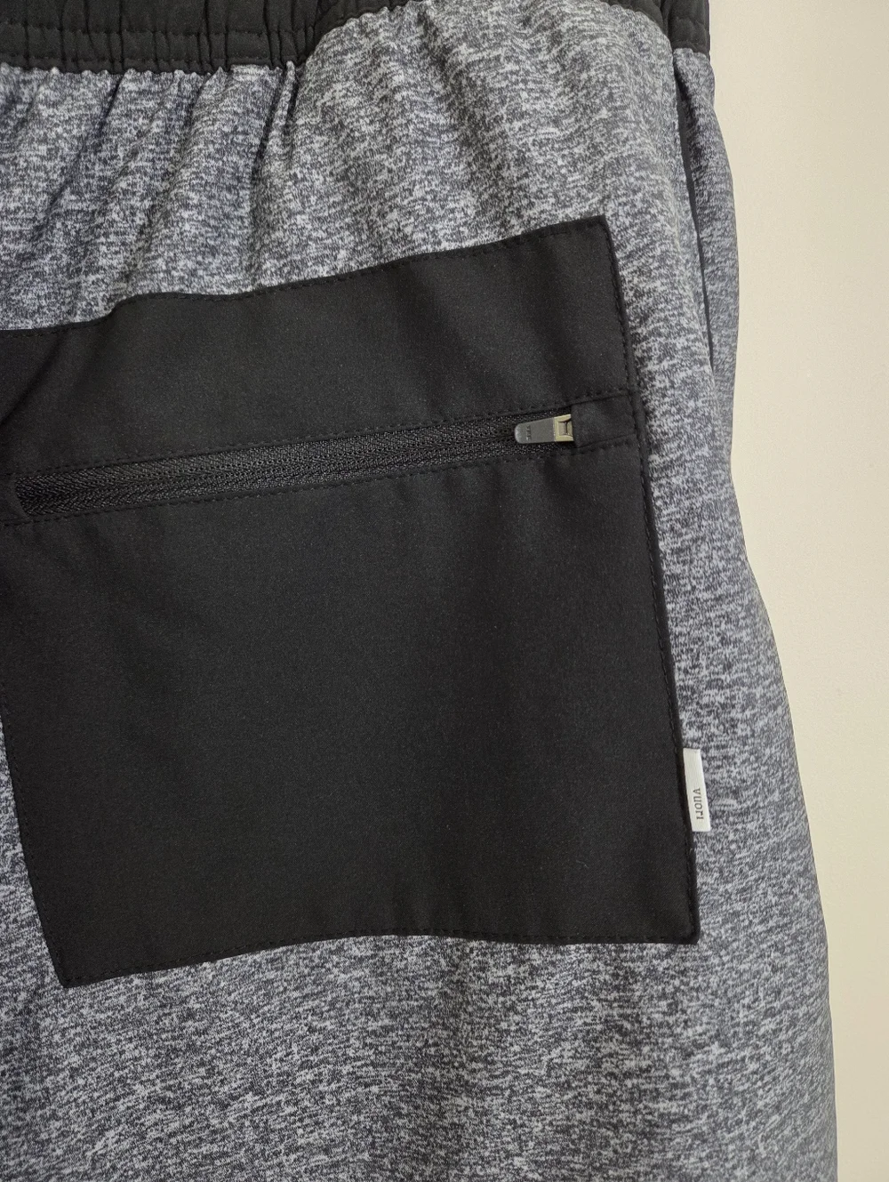 Vuori Men's Trail Short V341 Grey Lined Running Athletic Grey Black Size XL